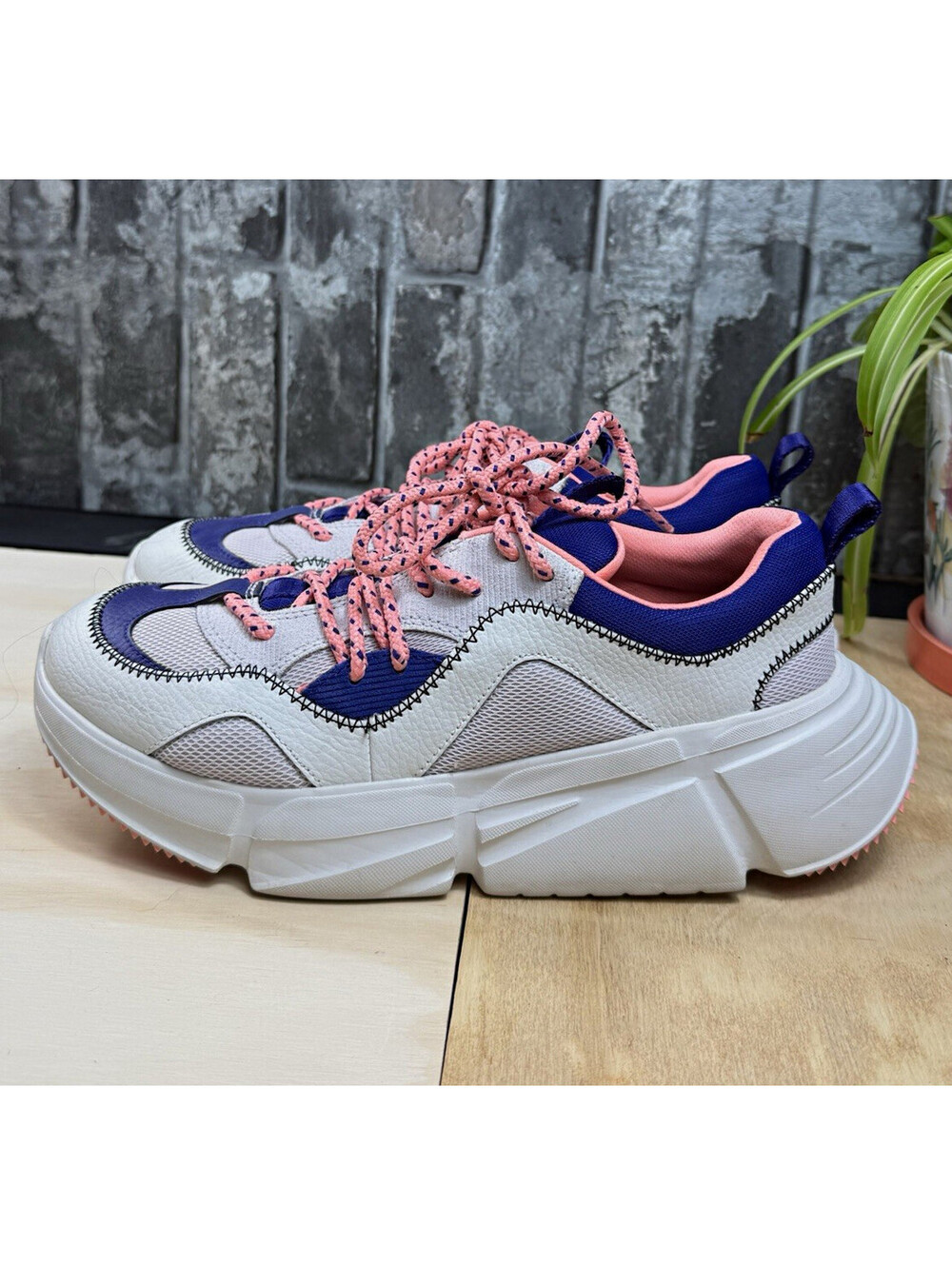 UGG Women’s White/Pink/Blue Low Top Lace-Up Logo Mesh Colorblock Sneakers